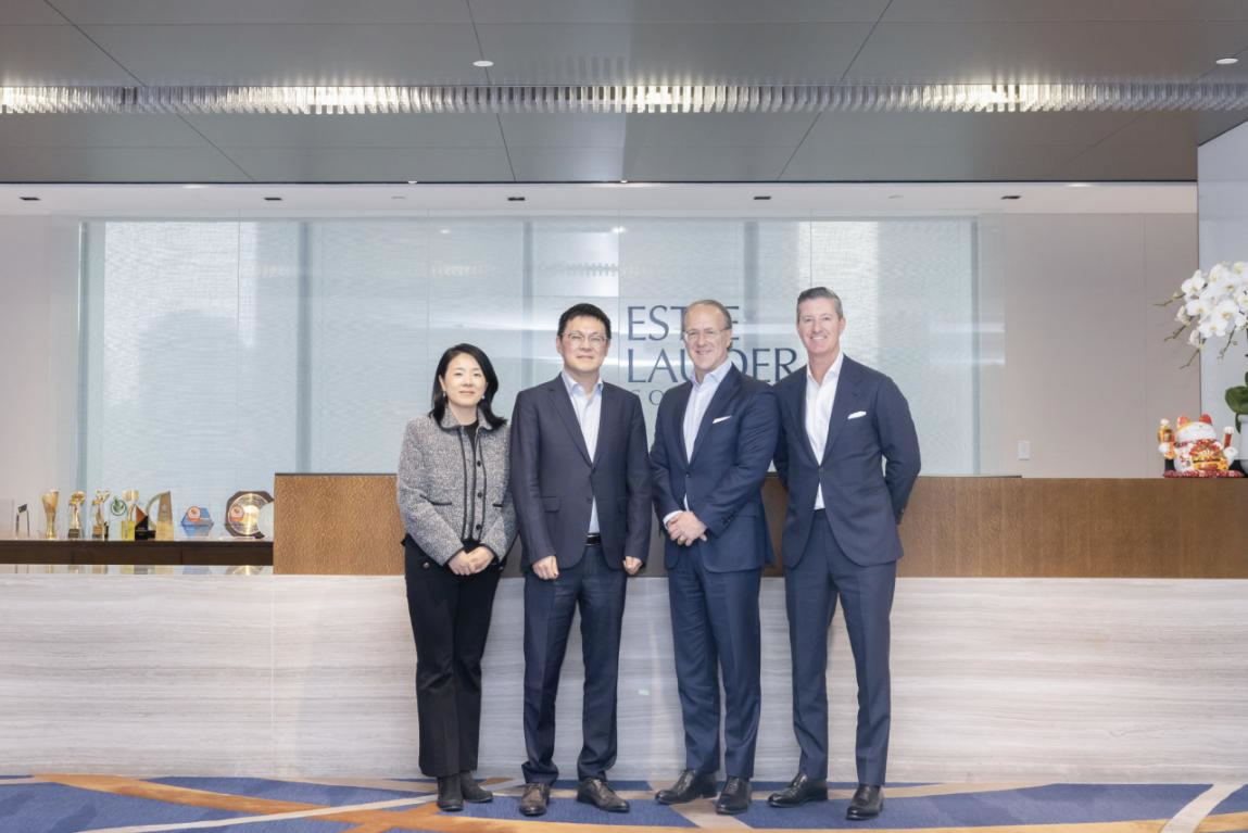 中免集團(tuán)與雅詩蘭黛集團(tuán)深化戰(zhàn)略合作 重構(gòu)旅游零售“產(chǎn)品力+體驗感”模式